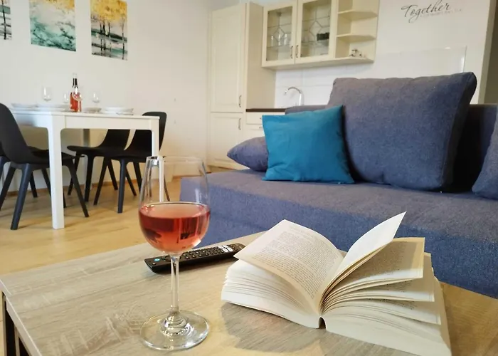 Ferienzimmer Reinisch In Tattendorf