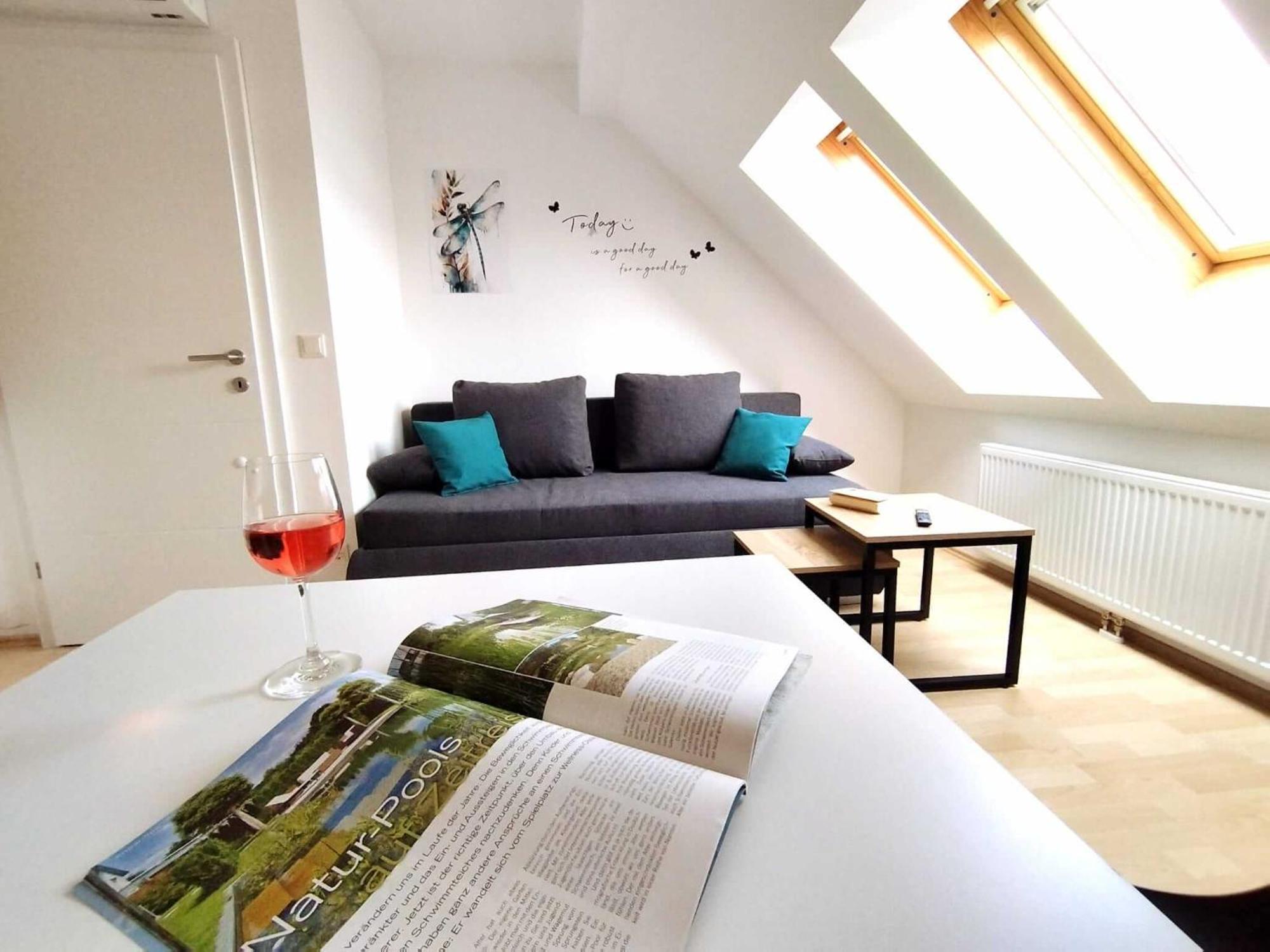 Ferienzimmer Reinisch In Tattendorf